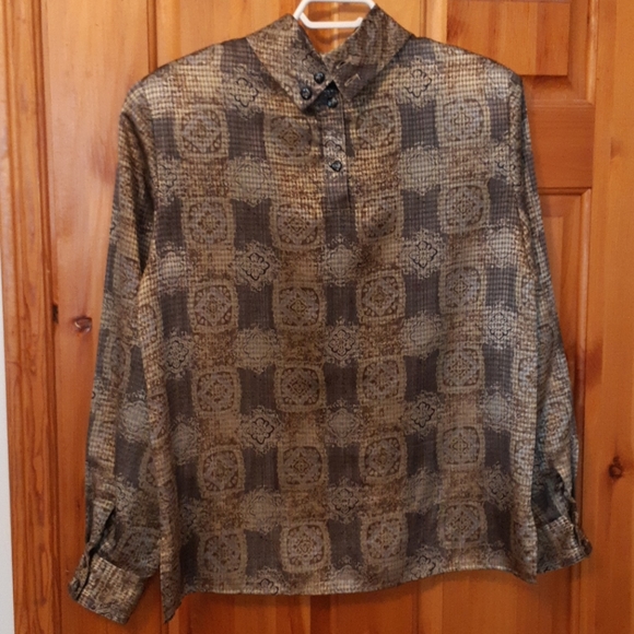 Vintage pattern blouse - Picture 2 of 3